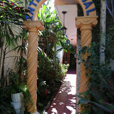 Hotel Internacional Guest House Antigua Extérieur photo