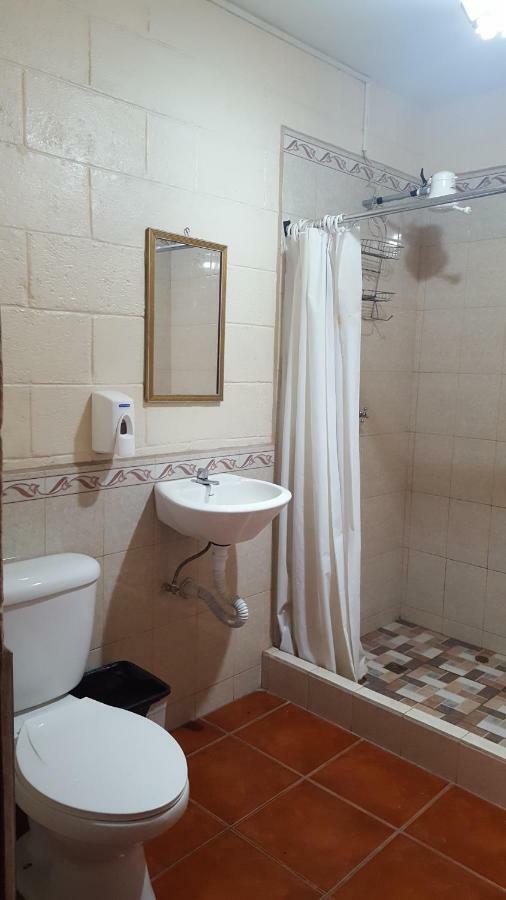 Hotel Internacional Guest House Antigua Extérieur photo